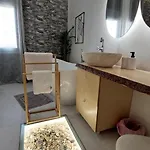 My Brand New Luxury Apartmán