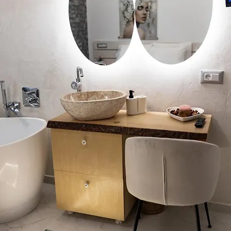 Апартаменти My Brand New Luxury *