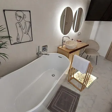 Апартаменти My Brand New Luxury