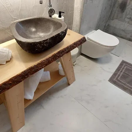 My Brand New Luxury Апартаменти *